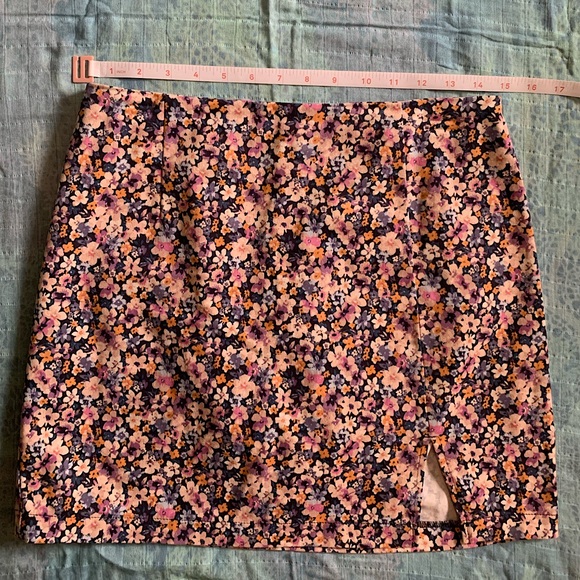 🌸wild fable floral jean mini skirt firm elastic waistband - Size 10 - Picture 6 of 6